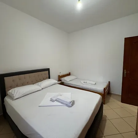 Family Apartment Ksamil